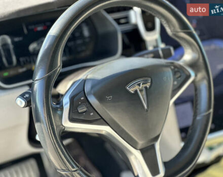 Серый Тесла Модель С, объемом двигателя 0 л и пробегом 148 тыс. км за 33900 $, фото 9 на Automoto.ua