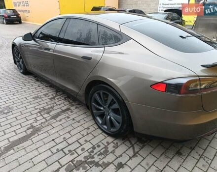 Тесла Модель С 2015 в Новояворовск на Automoto.ua Серый Тесла Модель С, объемом двигателя 0 л и пробегом 299 тыс. км за 13999 $, фото 4 на Automoto.ua