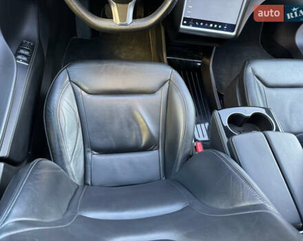 Серый Тесла Модель С, объемом двигателя 0 л и пробегом 160 тыс. км за 13499 $, фото 35 на Automoto.ua