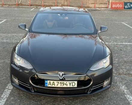 Сірий Тесла Модель С, об'ємом двигуна 0 л та пробігом 331 тис. км за 14999 $, фото 10 на Automoto.ua