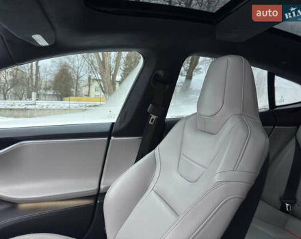 Серый Тесла Модель С, объемом двигателя 0 л и пробегом 184 тыс. км за 16500 $, фото 21 на Automoto.ua