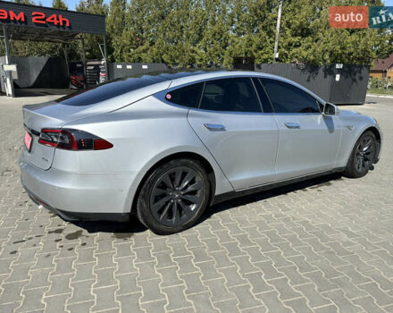 Серый Тесла Модель С, объемом двигателя 0 л и пробегом 190 тыс. км за 14900 $, фото 6 на Automoto.ua