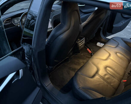 Серый Тесла Модель С, объемом двигателя 0 л и пробегом 300 тыс. км за 14700 $, фото 48 на Automoto.ua