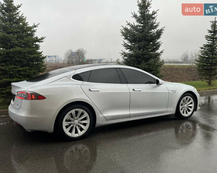 Серый Тесла Модель С, объемом двигателя 0 л и пробегом 207 тыс. км за 13899 $, фото 18 на Automoto.ua