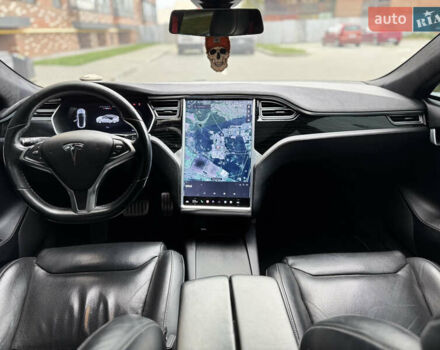 Тесла Модель С 2016 в Житомире на Automoto.ua Серый Тесла Модель С, объемом двигателя 0 л и пробегом 210 тыс. км за 15999 $, фото 15 на Automoto.ua