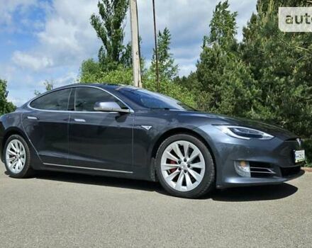 Серый Тесла Модель С, объемом двигателя 0 л и пробегом 142 тыс. км за 22400 $, фото 16 на Automoto.ua