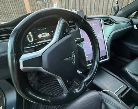 Серый Тесла Модель С, объемом двигателя 0 л и пробегом 170 тыс. км за 21000 $, фото 8 на Automoto.ua