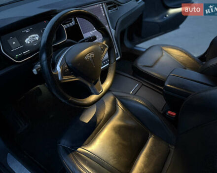 Серый Тесла Модель С, объемом двигателя 0 л и пробегом 300 тыс. км за 14700 $, фото 43 на Automoto.ua