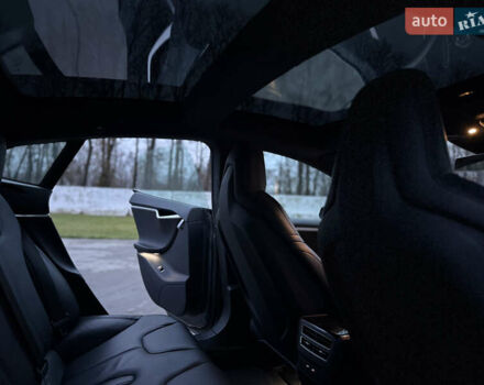 Серый Тесла Модель С, объемом двигателя 0 л и пробегом 300 тыс. км за 14700 $, фото 37 на Automoto.ua