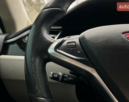 Сірий Тесла Модель С, об'ємом двигуна 0 л та пробігом 150 тис. км за 20999 $, фото 10 на Automoto.ua