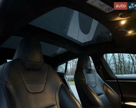 Серый Тесла Модель С, объемом двигателя 0 л и пробегом 300 тыс. км за 14700 $, фото 41 на Automoto.ua