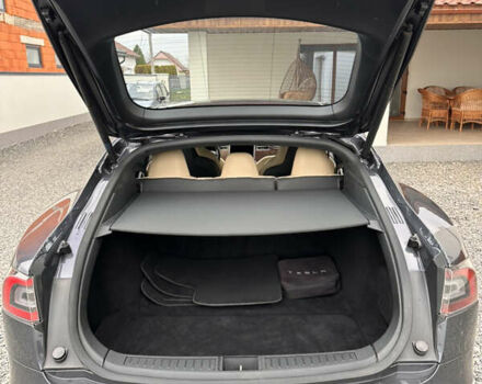 Серый Тесла Модель С, объемом двигателя 0 л и пробегом 200 тыс. км за 14400 $, фото 34 на Automoto.ua