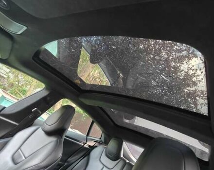 Серый Тесла Модель С, объемом двигателя 0 л и пробегом 170 тыс. км за 18300 $, фото 8 на Automoto.ua