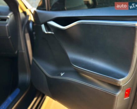 Сірий Тесла Модель С, об'ємом двигуна 0 л та пробігом 102 тис. км за 20750 $, фото 21 на Automoto.ua