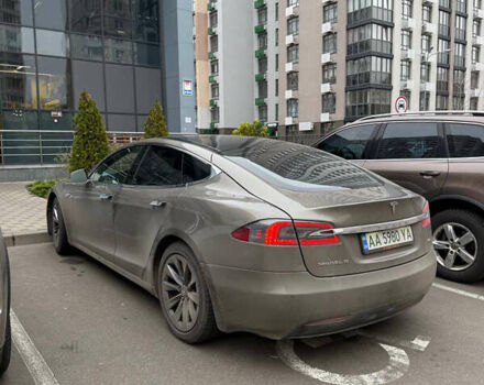 Серый Тесла Модель С, объемом двигателя 0 л и пробегом 170 тыс. км за 21000 $, фото 2 на Automoto.ua
