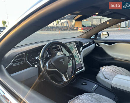 Тесла Модель С 2016 у Львові на Automoto.ua Сірий Тесла Модель С, об'ємом двигуна 0 л та пробігом 132 тис. км за 17300 $, фото 11 на Automoto.ua
