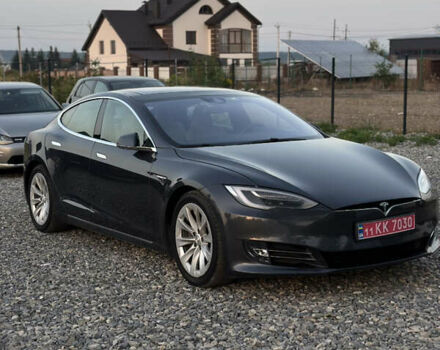 Серый Тесла Модель С, объемом двигателя 0 л и пробегом 168 тыс. км за 16200 $, фото 8 на Automoto.ua