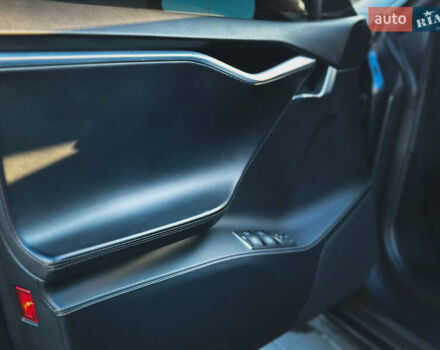 Сірий Тесла Модель С, об'ємом двигуна 0 л та пробігом 102 тис. км за 20750 $, фото 37 на Automoto.ua