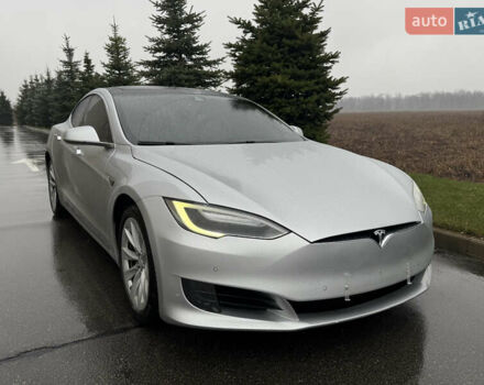 Серый Тесла Модель С, объемом двигателя 0 л и пробегом 207 тыс. км за 13899 $, фото 5 на Automoto.ua