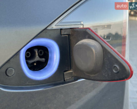 Тесла Модель С 2016 у Львові на Automoto.ua Сірий Тесла Модель С, об'ємом двигуна 0 л та пробігом 132 тис. км за 17300 $, фото 21 на Automoto.ua