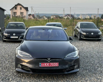 Серый Тесла Модель С, объемом двигателя 0 л и пробегом 168 тыс. км за 16200 $, фото 2 на Automoto.ua