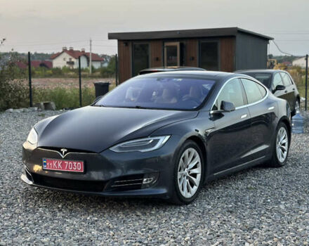 Серый Тесла Модель С, объемом двигателя 0 л и пробегом 168 тыс. км за 16200 $, фото 6 на Automoto.ua