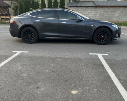 Серый Тесла Модель С, объемом двигателя 0 л и пробегом 231 тыс. км за 14999 $, фото 6 на Automoto.ua