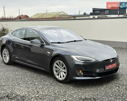 Серый Тесла Модель С, объемом двигателя 0 л и пробегом 200 тыс. км за 14400 $, фото 19 на Automoto.ua