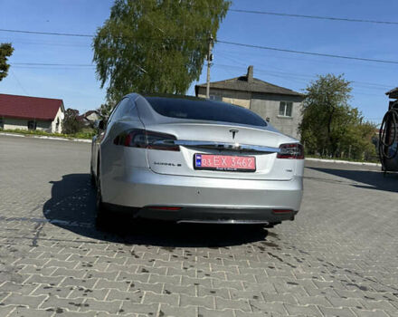 Серый Тесла Модель С, объемом двигателя 0 л и пробегом 190 тыс. км за 14900 $, фото 9 на Automoto.ua