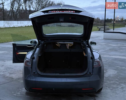 Серый Тесла Модель С, объемом двигателя 0 л и пробегом 300 тыс. км за 14700 $, фото 23 на Automoto.ua