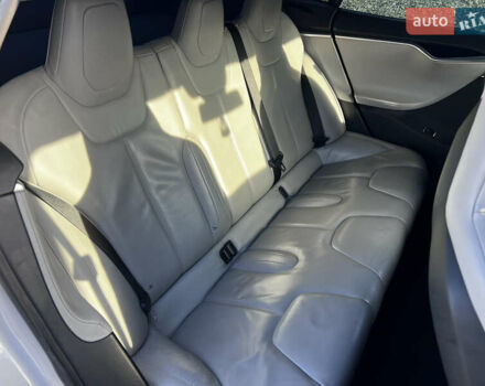 Сірий Тесла Модель С, об'ємом двигуна 0 л та пробігом 165 тис. км за 15750 $, фото 15 на Automoto.ua