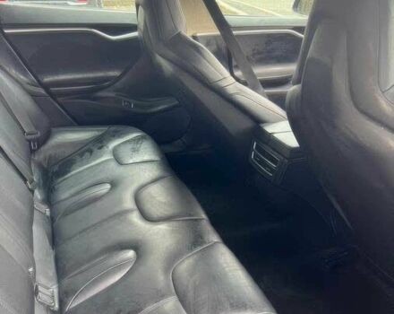 Серый Тесла Модель С, объемом двигателя 0 л и пробегом 73 тыс. км за 10000 $, фото 10 на Automoto.ua