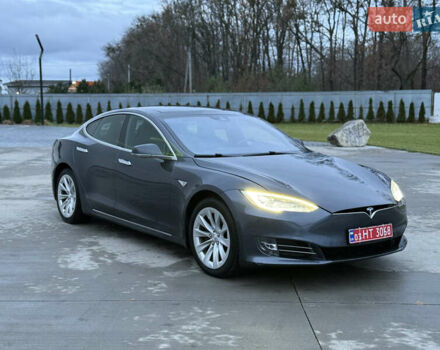 Серый Тесла Модель С, объемом двигателя 0 л и пробегом 300 тыс. км за 14700 $, фото 3 на Automoto.ua