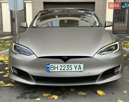 Тесла Модель С 2016 у Одесі на Automoto.ua Сірий Тесла Модель С, об'ємом двигуна 0 л та пробігом 156 тис. км за 18500 $, фото 2 на Automoto.ua