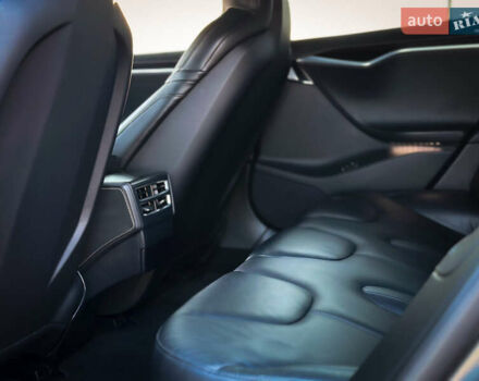 Сірий Тесла Модель С, об'ємом двигуна 0 л та пробігом 102 тис. км за 20750 $, фото 30 на Automoto.ua