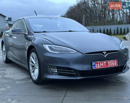 Серый Тесла Модель С, объемом двигателя 0 л и пробегом 300 тыс. км за 14700 $, фото 22 на Automoto.ua