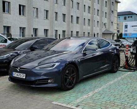 Серый Тесла Модель С, объемом двигателя 0 л и пробегом 170 тыс. км за 18300 $, фото 4 на Automoto.ua