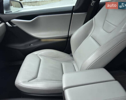 Серый Тесла Модель С, объемом двигателя 0 л и пробегом 184 тыс. км за 16500 $, фото 26 на Automoto.ua