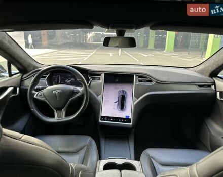 Тесла Модель С 2016 в Киеве на Automoto.ua Серый Тесла Модель С, объемом двигателя 0 л и пробегом 86 тыс. км за 23800 $, фото 20 на Automoto.ua