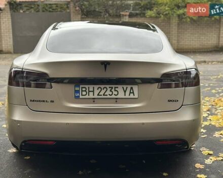 Тесла Модель С 2016 у Одесі на Automoto.ua Сірий Тесла Модель С, об'ємом двигуна 0 л та пробігом 156 тис. км за 18500 $, фото 5 на Automoto.ua