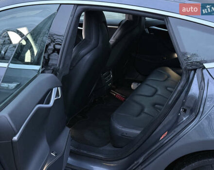 Серый Тесла Модель С, объемом двигателя 0 л и пробегом 300 тыс. км за 14700 $, фото 29 на Automoto.ua