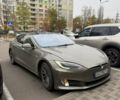 Серый Тесла Модель С, объемом двигателя 0 л и пробегом 170 тыс. км за 21000 $, фото 1 на Automoto.ua