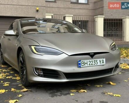 Тесла Модель С 2016 у Одесі на Automoto.ua Сірий Тесла Модель С, об'ємом двигуна 0 л та пробігом 156 тис. км за 18500 $, фото 3 на Automoto.ua