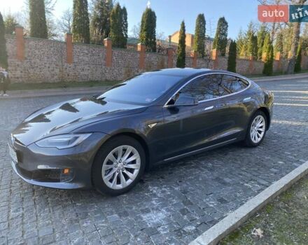 Серый Тесла Модель С, объемом двигателя 0 л и пробегом 177 тыс. км за 15900 $, фото 5 на Automoto.ua