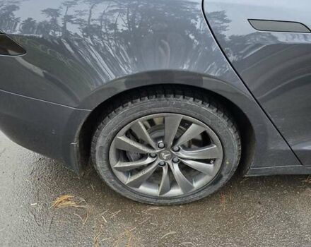 Серый Тесла Модель С, объемом двигателя 0 л и пробегом 192 тыс. км за 16900 $, фото 4 на Automoto.ua