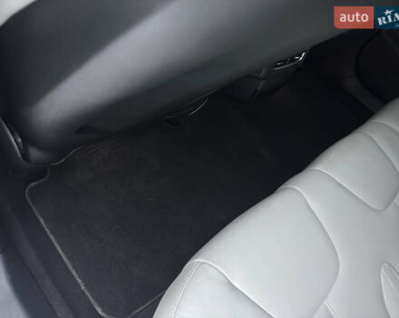 Серый Тесла Модель С, объемом двигателя 0 л и пробегом 184 тыс. км за 16500 $, фото 18 на Automoto.ua