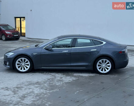 Серый Тесла Модель С, объемом двигателя 0 л и пробегом 300 тыс. км за 14700 $, фото 18 на Automoto.ua
