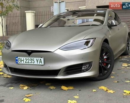 Тесла Модель С 2016 у Одесі на Automoto.ua Сірий Тесла Модель С, об'ємом двигуна 0 л та пробігом 156 тис. км за 18500 $, фото 1 на Automoto.ua