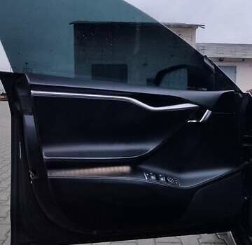 Серый Тесла Модель С, объемом двигателя 0 л и пробегом 226 тыс. км за 14800 $, фото 41 на Automoto.ua