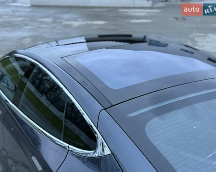 Серый Тесла Модель С, объемом двигателя 0 л и пробегом 300 тыс. км за 14700 $, фото 27 на Automoto.ua